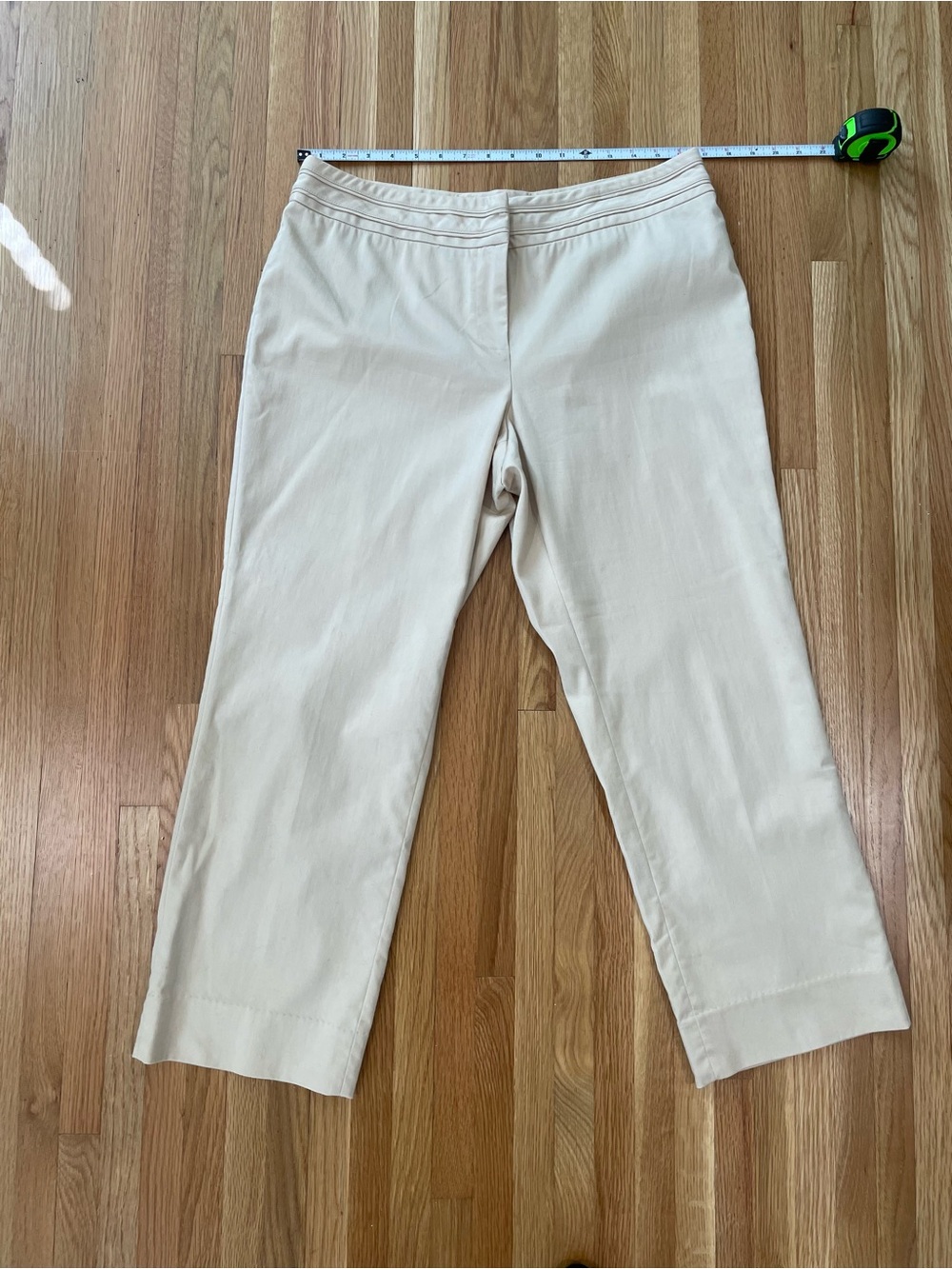 Madison Studio Khaki Capri Pants